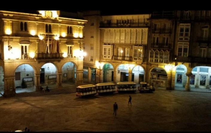 Loft Plaza Mayor Ourense Buitenkant foto